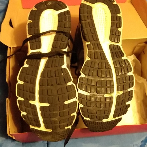 New Balance running shoes - Picture 4 of 4